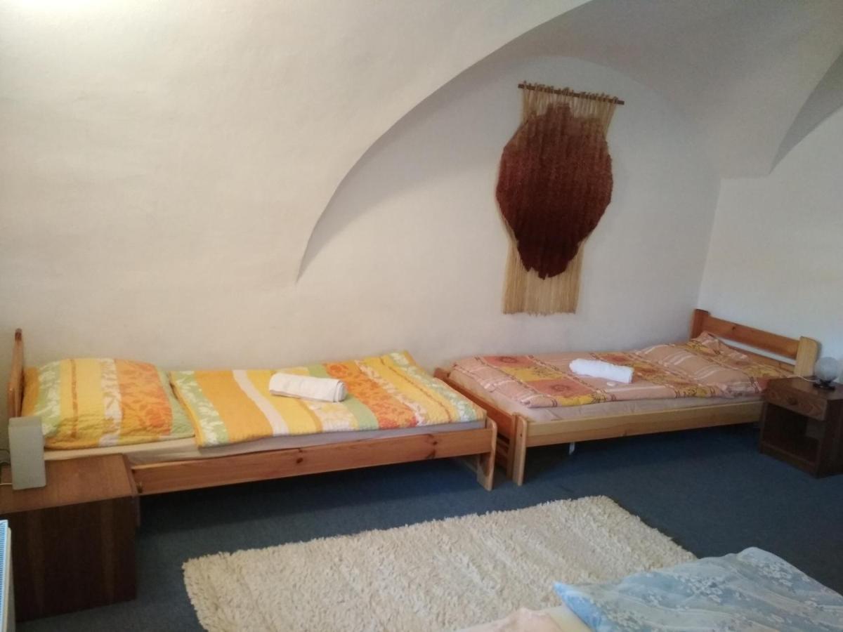 Penzion U Tkadlen Jindřichŭv Hradec Ngoại thất bức ảnh